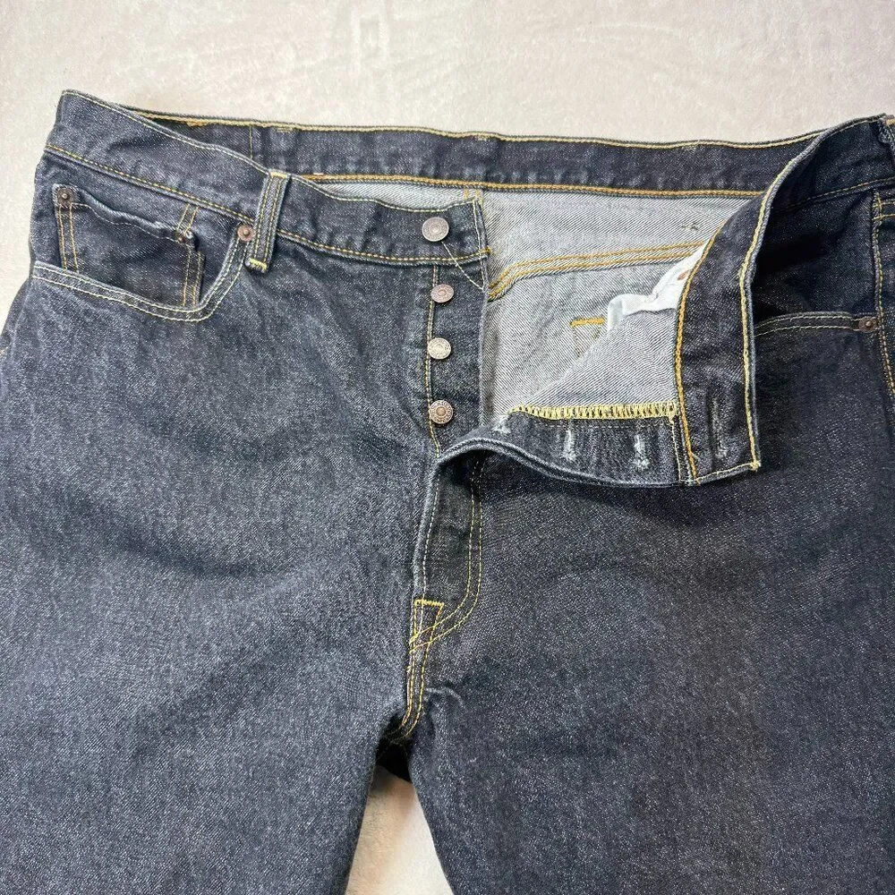 Levi’s 501 Men’s Jeans 42x30 – Dark Wash Denim – Original Button Fly – Classic